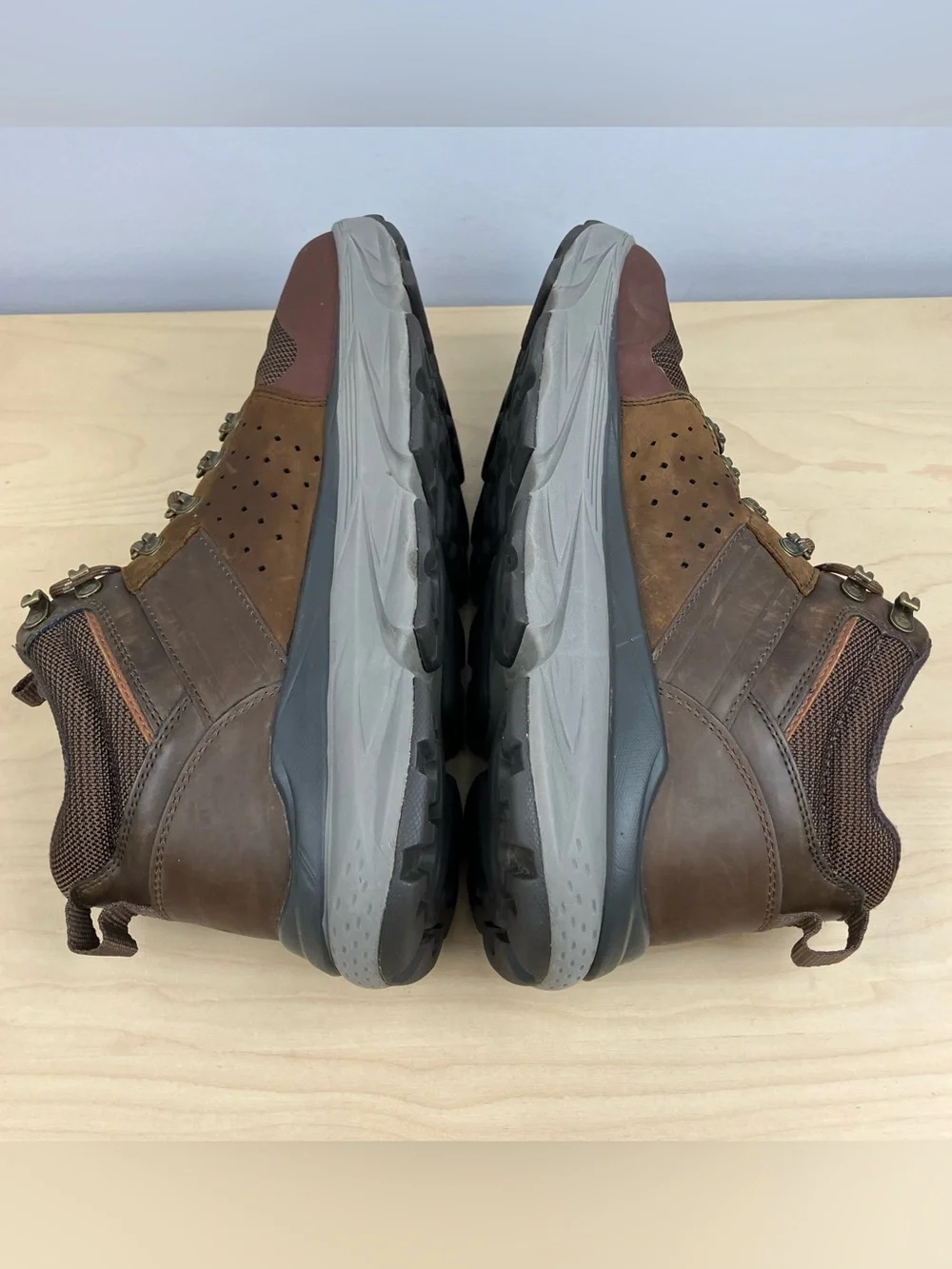 Skechers Men’s Size 12.0 Brown Leather Hiking Outdoor Boots Relaxed Fit